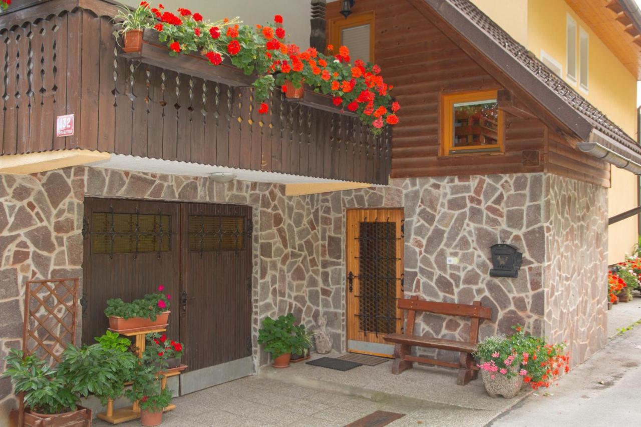 ボーヒニApartma Erlahアパートメント エクステリア 写真